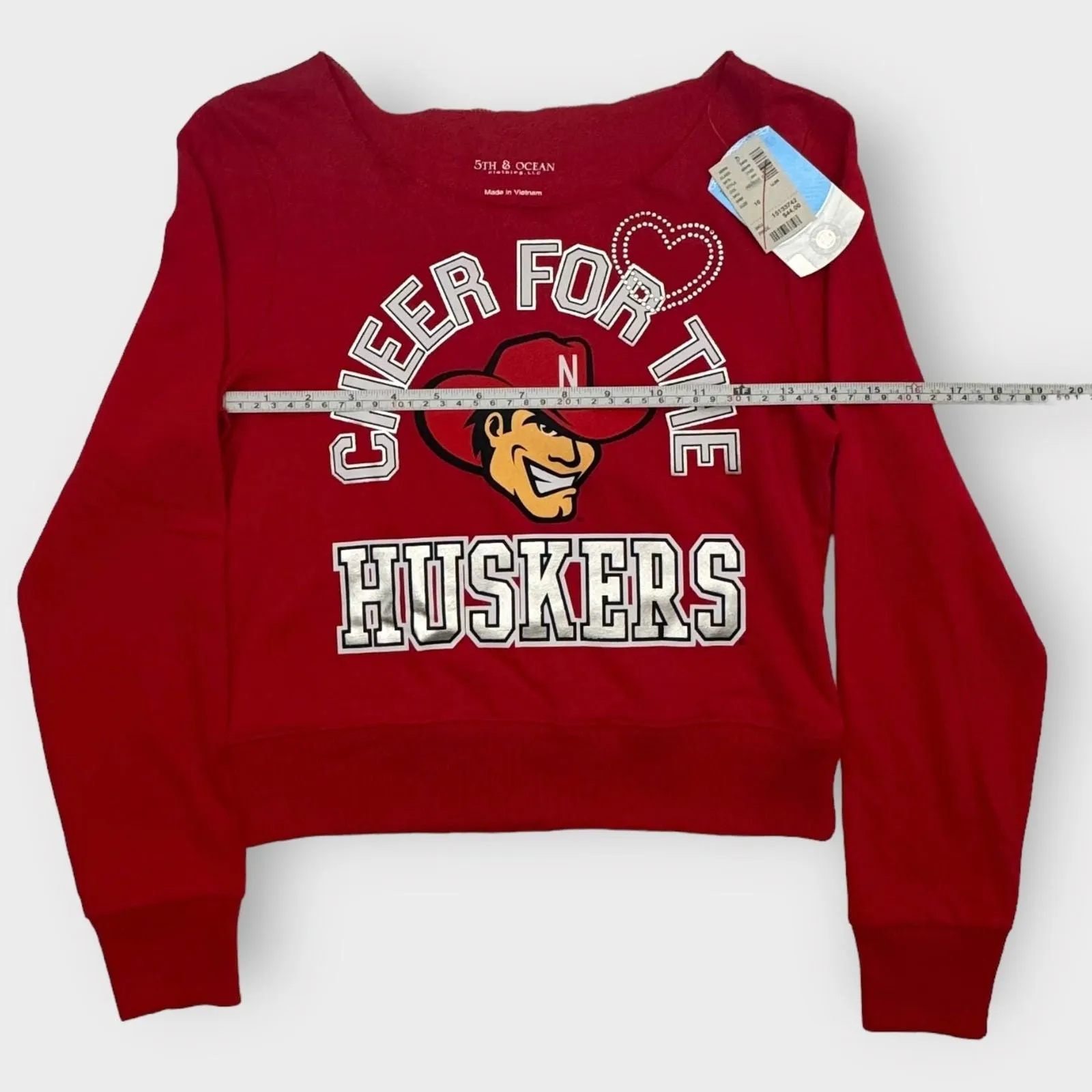 5th & Ocean | Torn Neck L/s Pullover Sweatshirt | 10 | Nebraska Huskers | Red | NWT