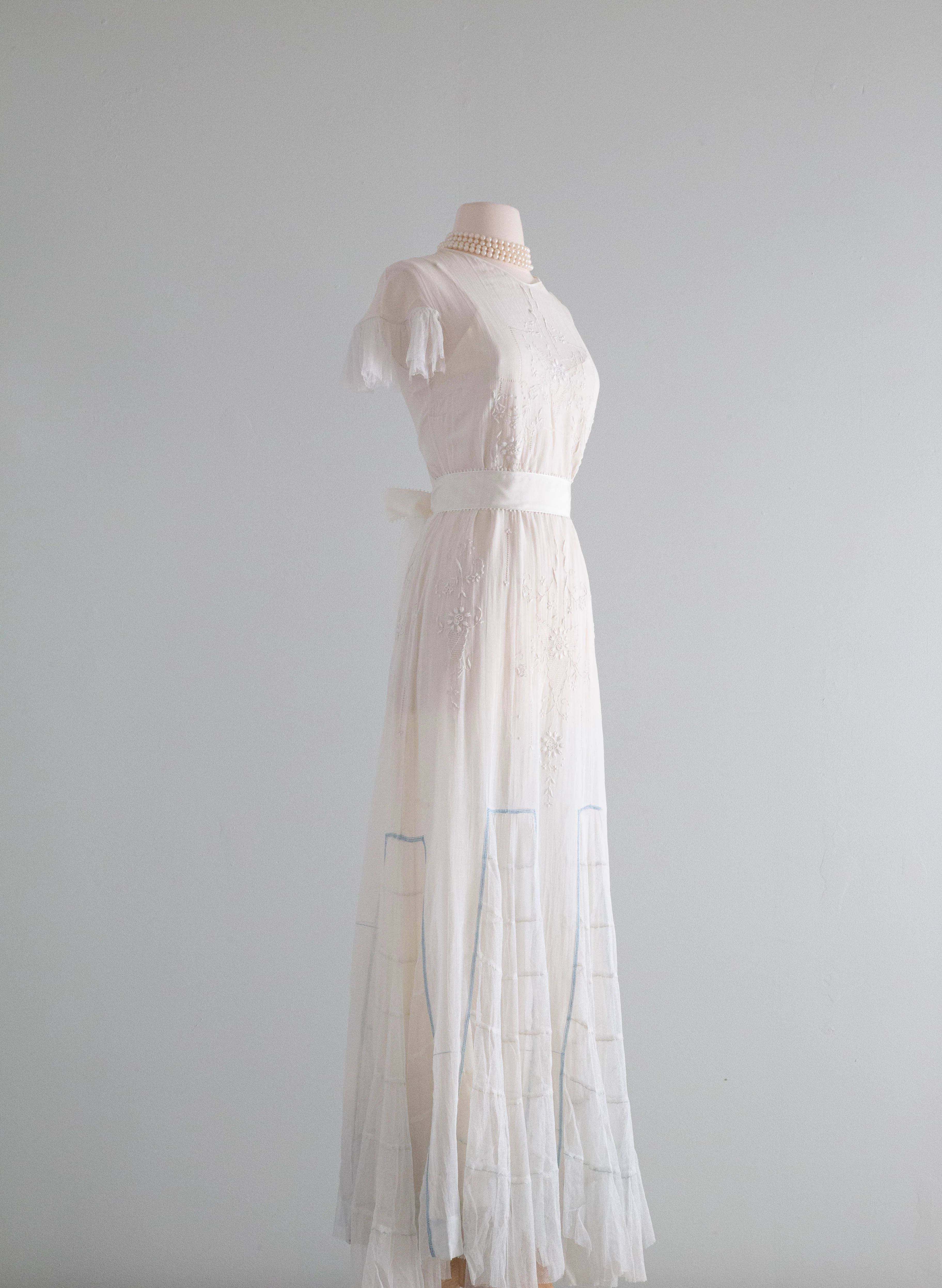 Beautiful Edwardian Embroidered Cotton Lawn Wedding Gown / SM