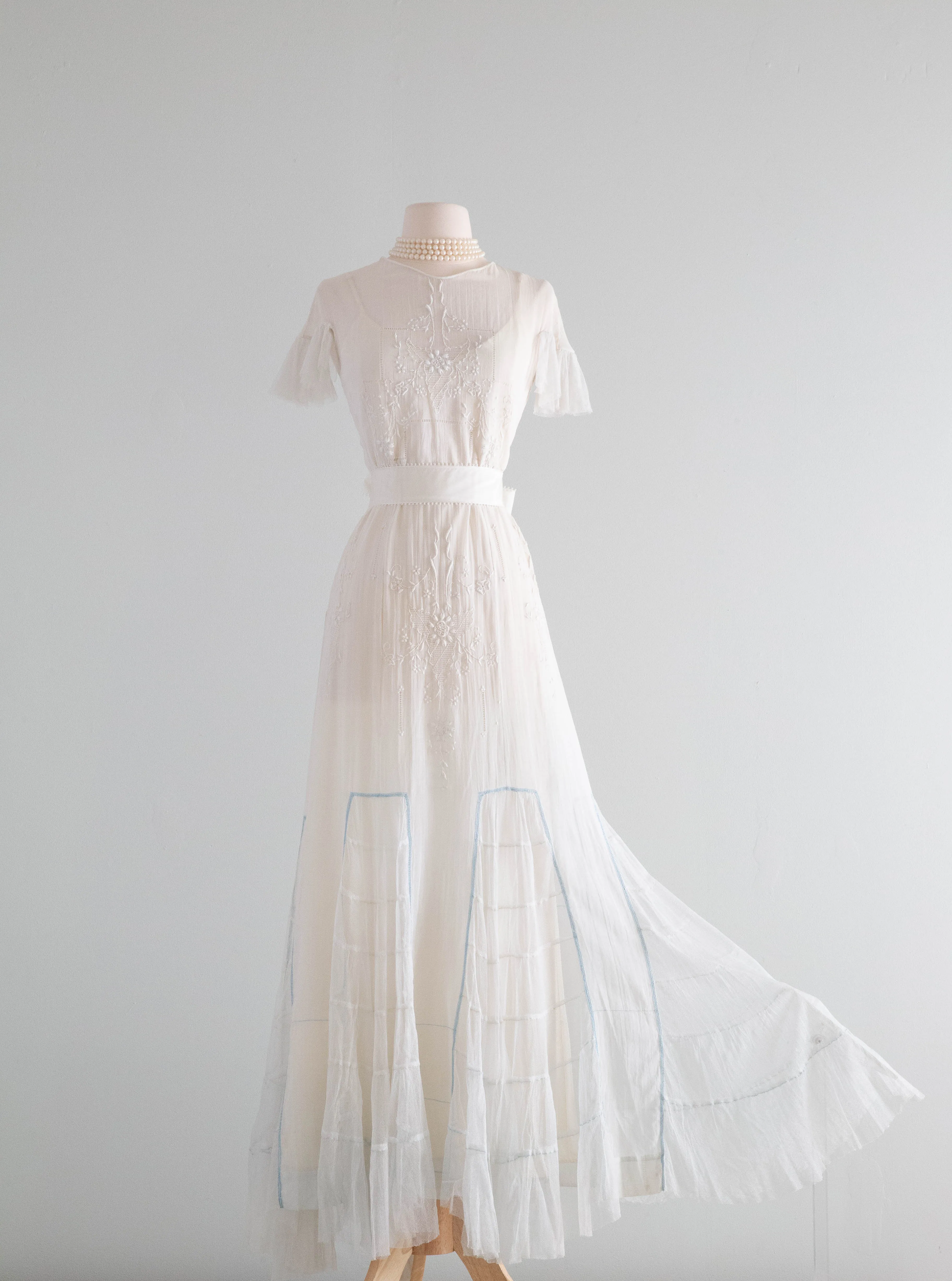 Beautiful Edwardian Embroidered Cotton Lawn Wedding Gown / SM