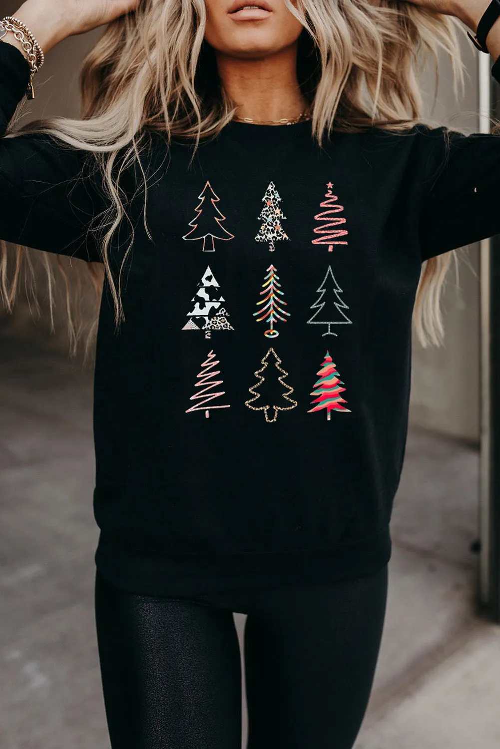 Black Christmas Tree Graphic Print Sweatshirt