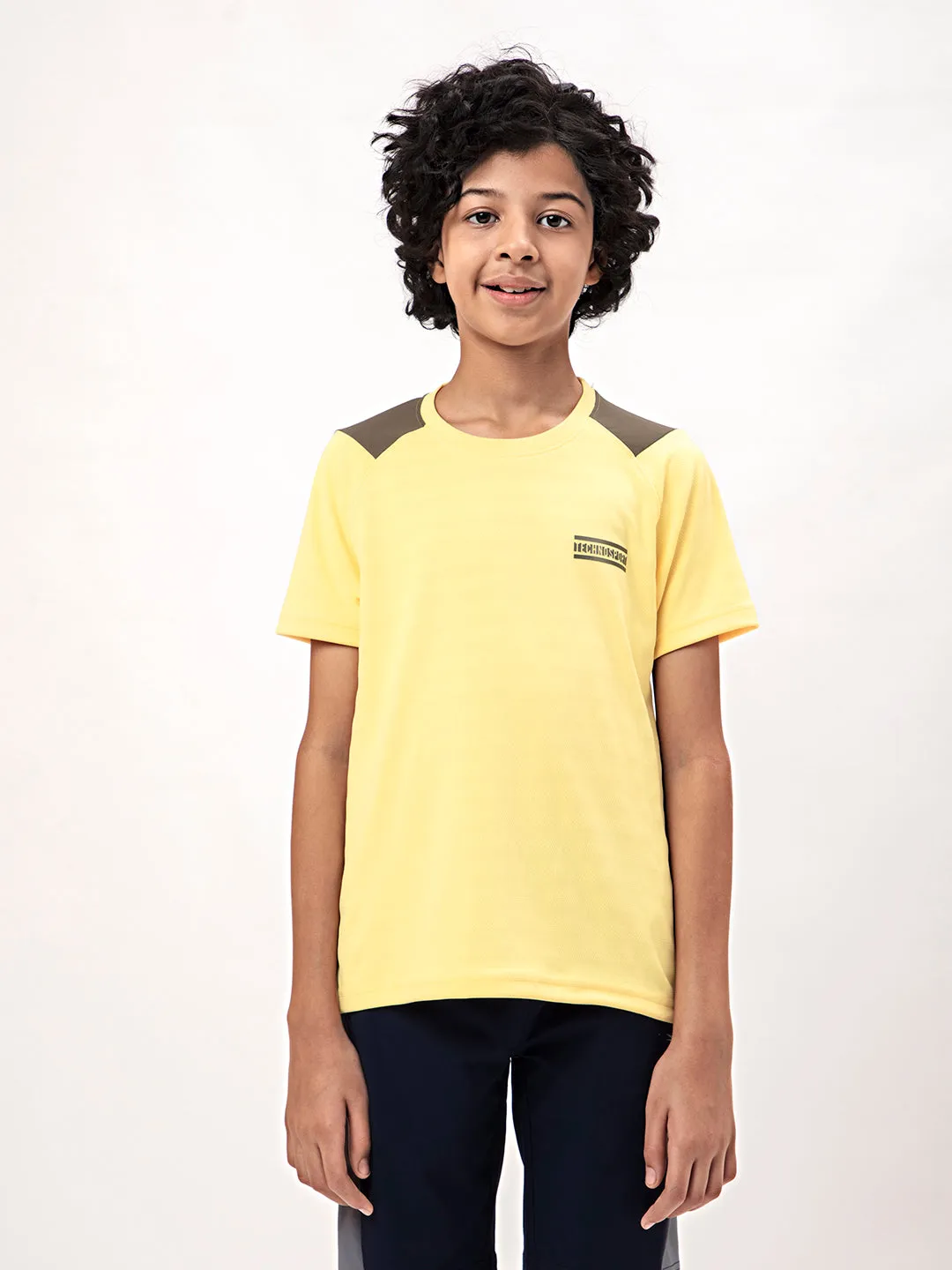 Boys Colorblock Slim Fit Crew Neck T-shirt with TECHNO COOL 