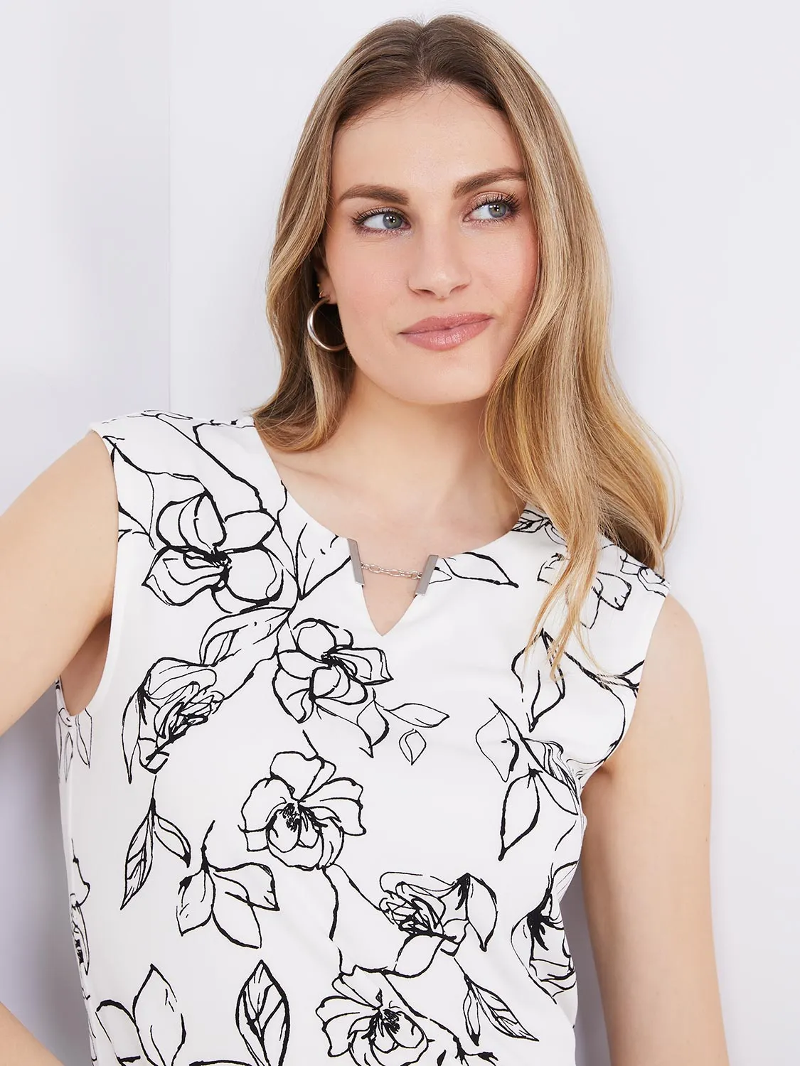 Floral Print Sleeveless Top With Metal Bar Detail