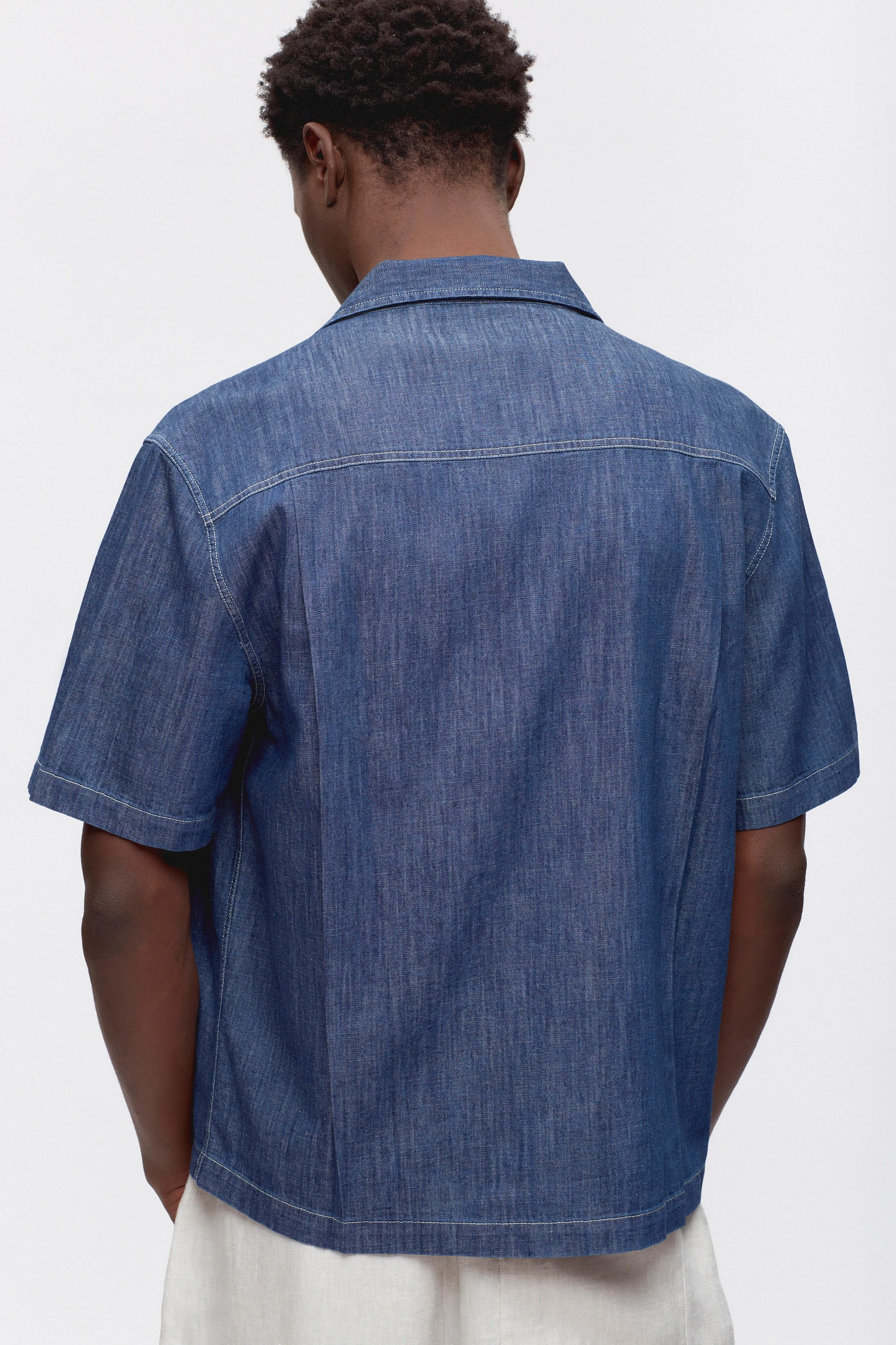 Men’s Chambray Camp Shirt in Raw/Rinse