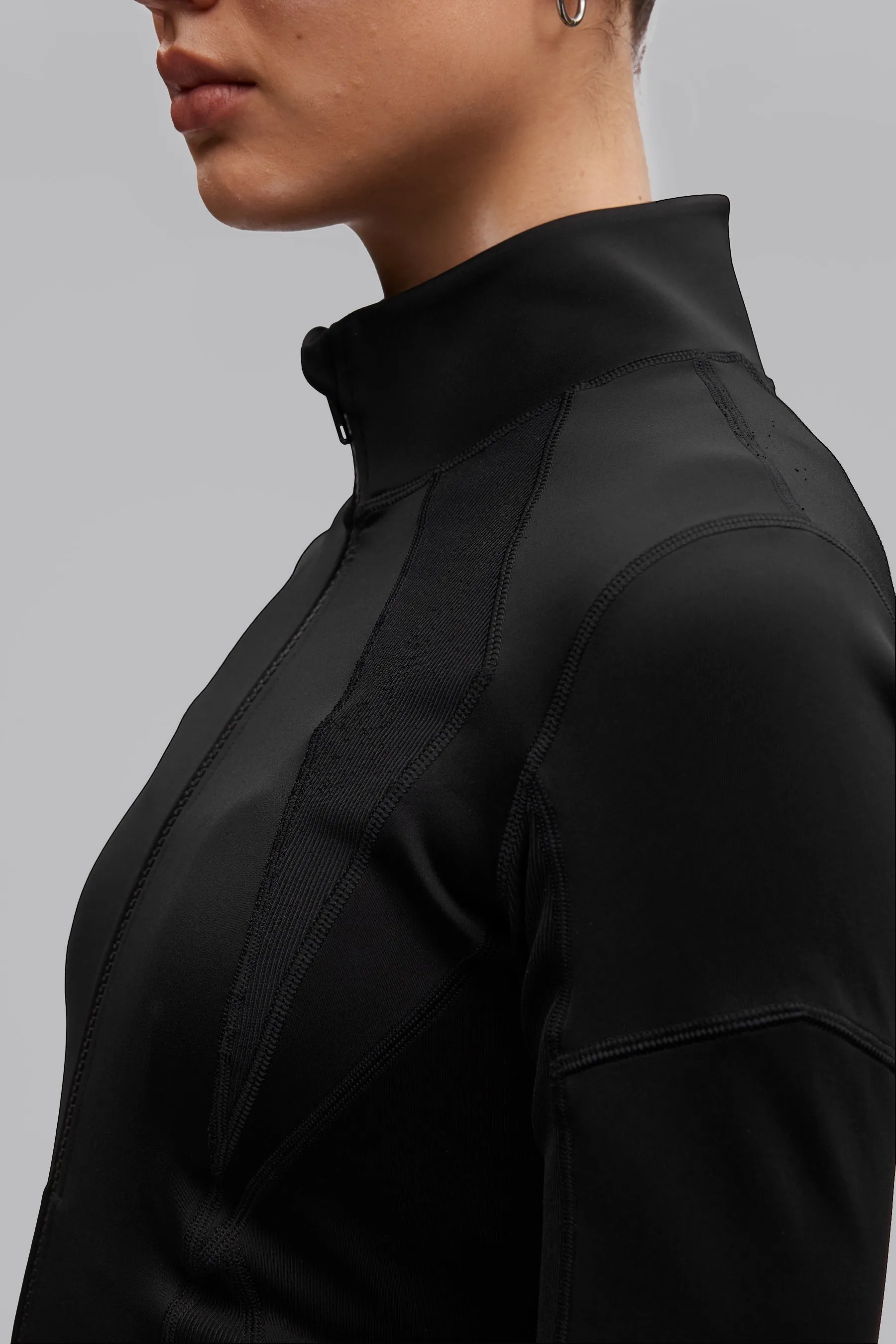 V_FORM MID LAYER - Black